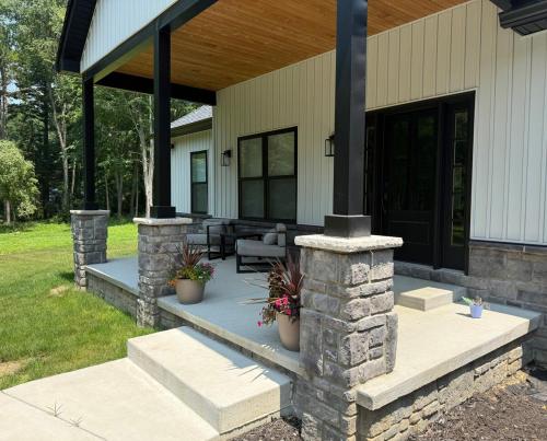 The Grove - 5 Acre Country Estate in ไบร์ทตัน (MI)