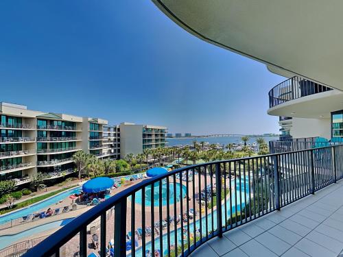 Phoenix on the Bay #1410