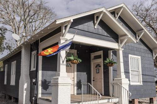 Cozy Lafayette House Fireplace Parking and Comfort in Lafayette Városközpont