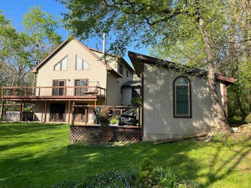 Fall Lovers Hideaway Near Lake Geneva