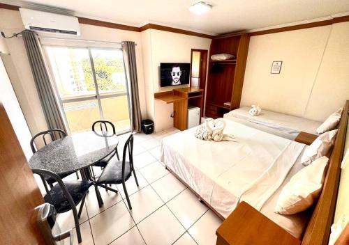 Resort Golden Dolphin Grand Hotel Piscinas Quentinhas 24 horas in Vila Franca