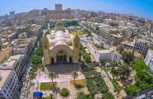 Charmant Appartement F3 Centre Ville Oran in Hai Sidi El Bachir