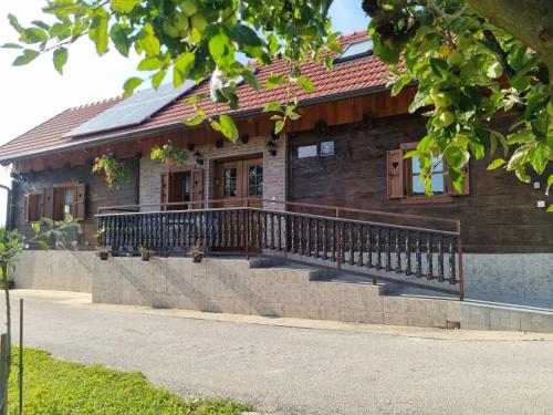 外部景觀, Holiday Home Katica - Two-Bedroom Holiday Home in 瑪比亞比斯特里察