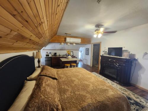 The White Birch Inn - main image