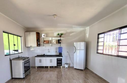Chácara com piscina e lazer em Avaré (Chacara com piscina e lazer em Avare) in Avare (Sao Paulo)