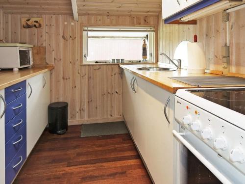 Comoditats, 6 person holiday home in Storvorde-By Traum in Egense