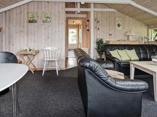 Comoditats, 6 person holiday home in Storvorde-By Traum in Egense