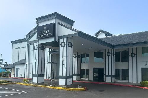Exterior view of Hotel Mar Vista