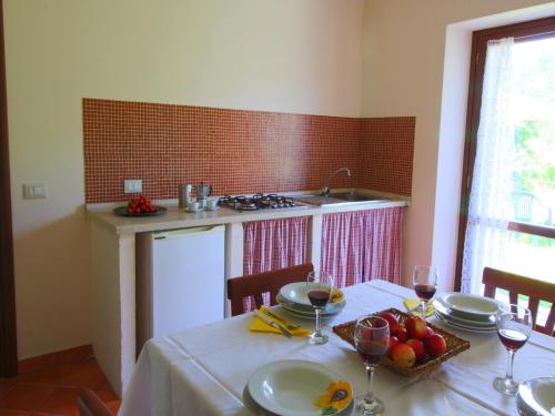 virtuve, Country House Getaway in Apecchio in Apecchio