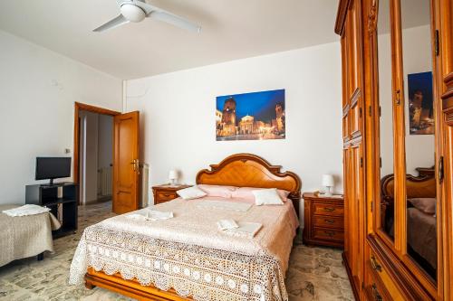 2 bedrooms, 4 beds