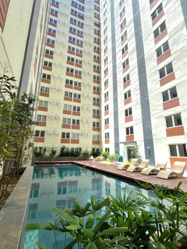 J&J Havenstay Ananda Square near SM Center Las Piñas