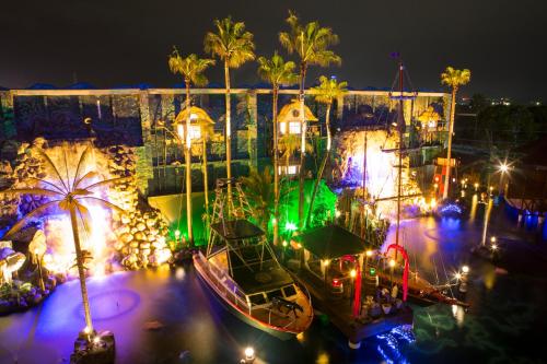 SKY PARADISE スカイパラダイス　ラクエン (Love Hotel)