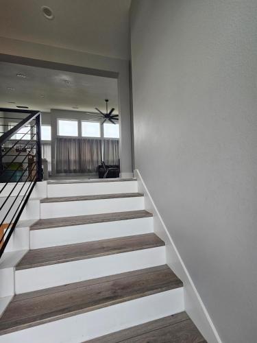 Casa Lago Bliss a 3BR & 2BA Upper-Level Retreat in Point Venture (TX)