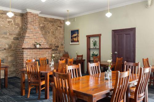 ห้องอาหาร, George Inn Rooms at Royal Tenterfield in เทนเทอร์ฟิวด์