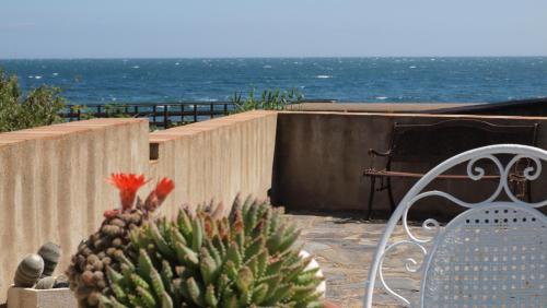 Létesítmények, Cau de Creus in Puerto de la Selva
