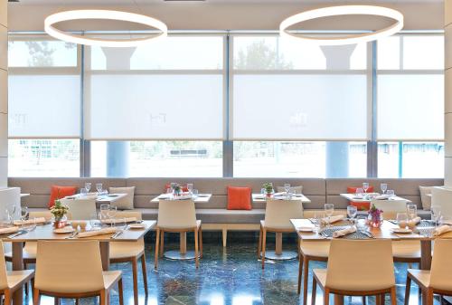 NH Ciudad de Zaragoza - image 10