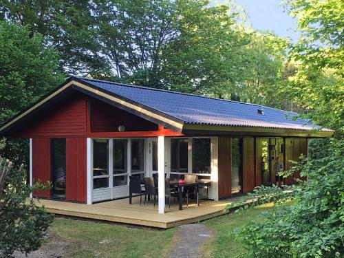 6 person holiday home in Tjörnarp