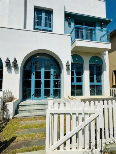 Luna Villa