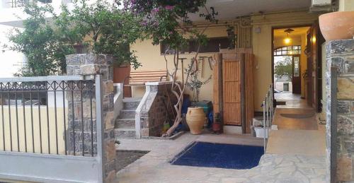 Mantraki Hotel Apartments - image 4