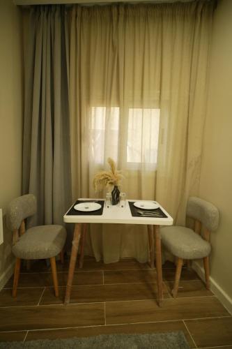 modern studio- 7 min from aswan station in 센터 주변