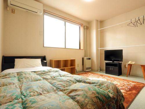 Single Room with Private Bathroom