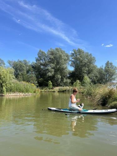 Lake View Lodges The Kentwell 2