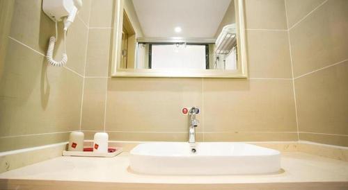 Thank Inn Plus Hotel Hubei Yichang Free Trade Area Fazhan Avenue – Yichang, OH