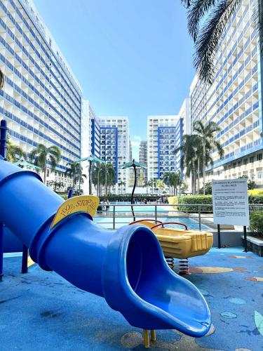 Dvine Era Staycation, Manila