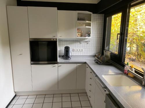 مطبخ, Ferienhaus mit Ruhe Wasser Licht in Grunheide