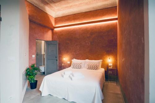 Heritage Charming Central Florence Stay - image 12