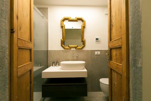 Heritage Charming Central Florence Stay - image 3