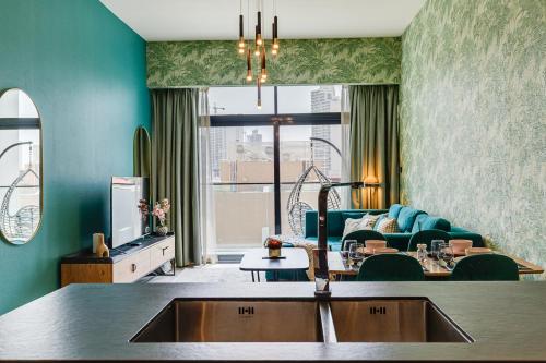 Allsopp & Allsopp - 1-Bedroom Apartment in Oxford Boulevard JVC - image 11