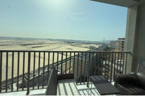 Amazing 2BR Peaceful Views in Midtown Near Sports City, Dubái (foto 5)