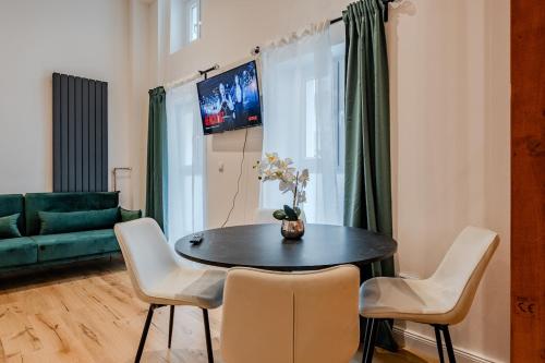 Ruhiges City-Apartment mit Innenhof-Terrasse, Berlín