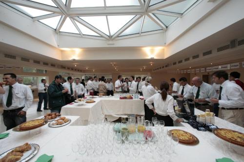 Restaurant, Wall Art Hotel & Residence in Prato