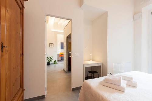 Orti Terrace Elegant Central Florence Stay - image 14