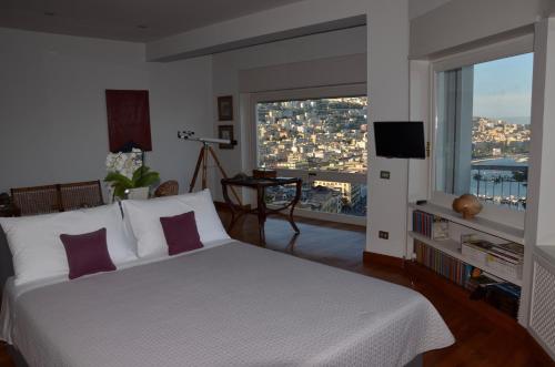 Exterior view, Suite 52 in Posillipo