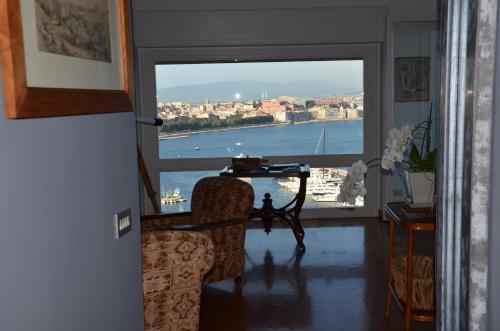 Exterior view, Suite 52 in Posillipo