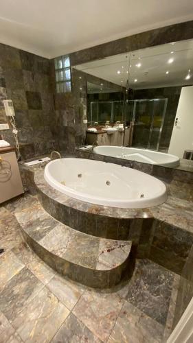 Quality Hotel Mildura Grand in Mildura