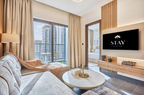 STAY BY LATINEM Luxury 1BR and Study Holiday Home CC 2808 Near Downtown, Dubái (foto 2)