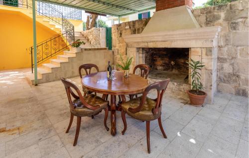 Exterior view, 3 Bedroom Pet Friendly Apartment In Bacina in Bacina