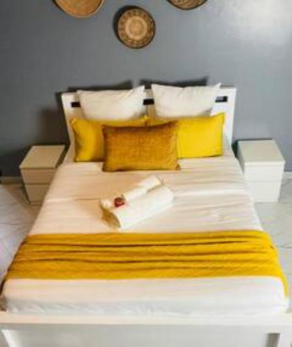 BluBlush Fine Living - image 2