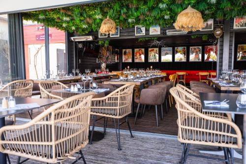 Les Terrasses de Saumur - Hotel & Appartements - Restaurant & Spa (Logis) - 레스토랑