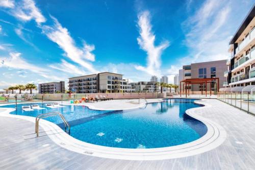 Amazing 2BR Tropical Escape with Private Pool at Samana GA, Dubaj (zdjęcie 3)