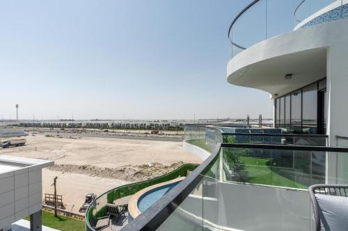 Amazing 2BR Tropical Escape with Private Pool at Samana GA, Dubaj (zdjęcie 7)