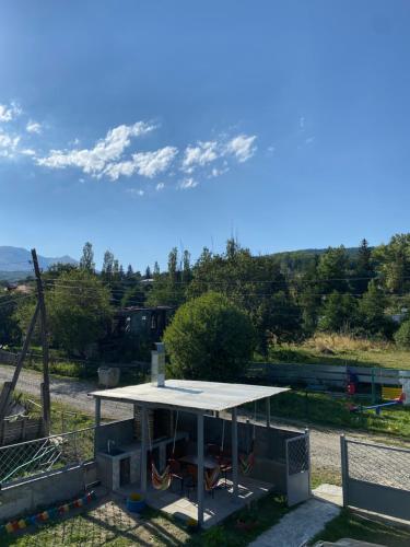 Orama Tsikhisjvari in Bakurianis Andeziti