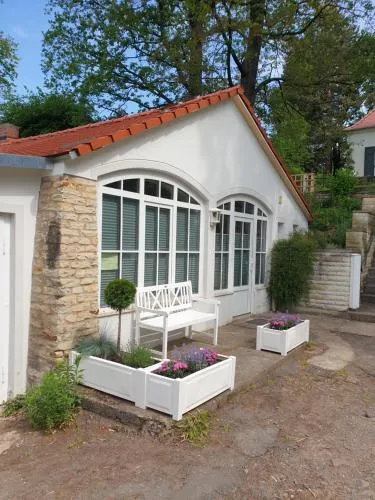 Separates Gästehäuschen PAULCHEN in ruhiger Lage am Dresdner Elbhang in Dresden, Deutschland
