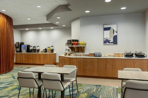 SpringHill Suites by Marriott Frankenmuth - Tap to explore photos