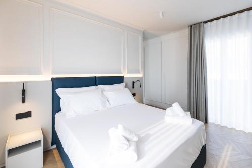 Bfor Hotel – Nola, CO