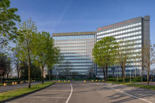  Crowne Plaza Milan Linate by IHG in San Donato Milanese